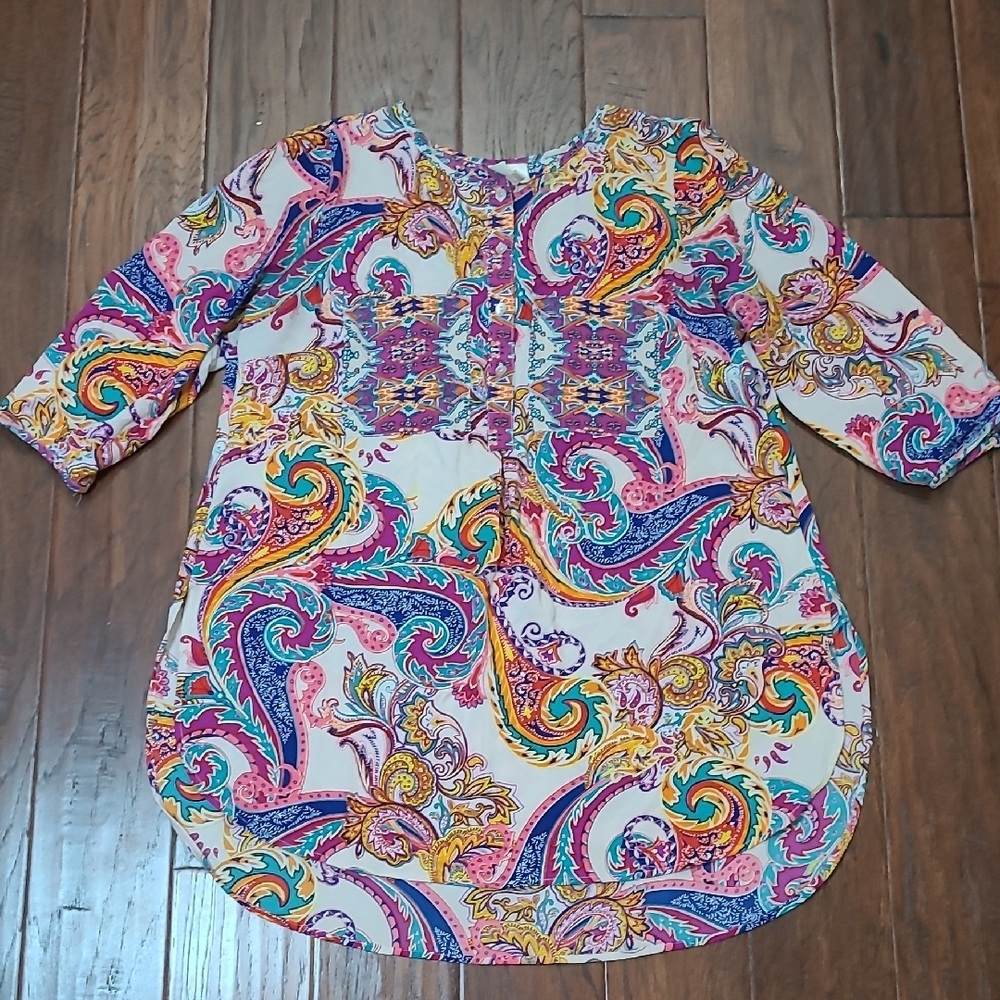 Fig and Flower Multicolor Paisley Blouse with Side Splits size 1X